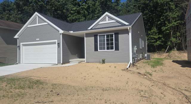 Photo of 1205 Cedarwood St, Greenville, MI 48838