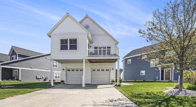 Photo of 314 Terrace Point Cir, Muskegon, MI 49440