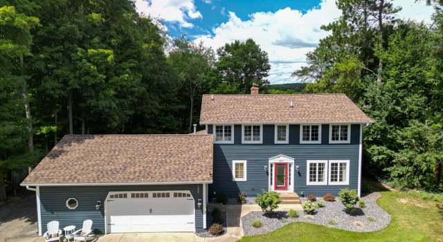Photo of 415 Vista Ln, Fremont, MI 49412