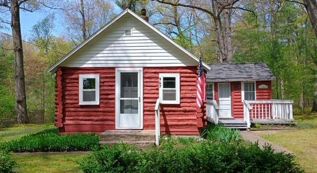 Photo of 947 E 88th St, Newaygo, MI 49337