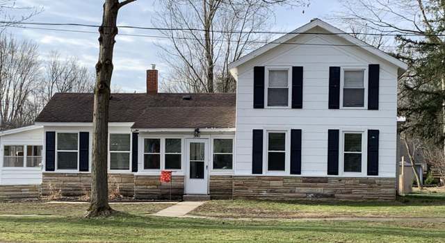 Photo of 330 E James St, Lawrence, MI 49064