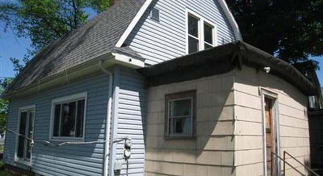 Photo of 100 E Railroad St, Dowagiac, MI 49047