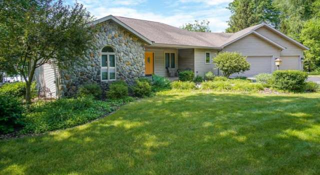 Photo of 26559 Nubour St, Dowagiac, MI 49047