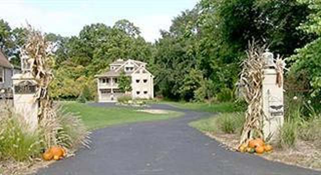 Photo of 2845 W Glenlord Rd, Stevensville, MI 49127