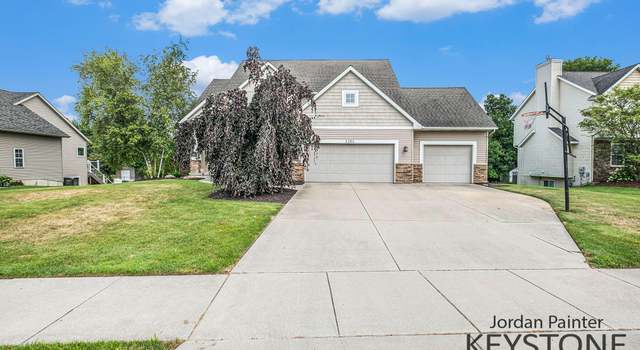 Photo of 2206 Maplerow Ave NW, Grand Rapids, MI 49534