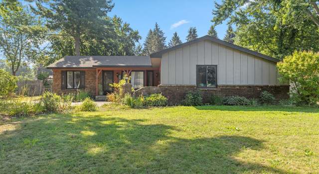 Photo of 1734 Pleasantwood Dr, Jenison, MI 49428