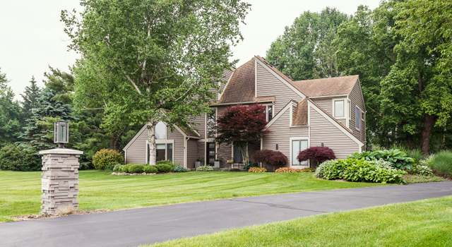 Photo of 3185 Shadberry Ct, Saline, MI 48176