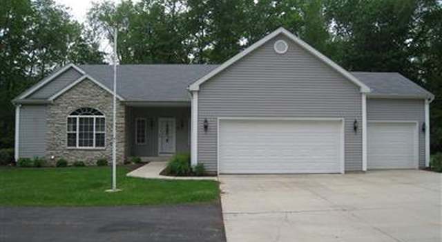 Photo of 902 Plym Rd, Niles, MI 49120