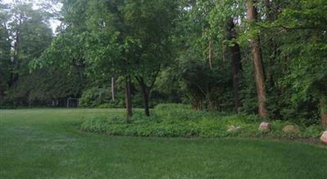 Photo of 902 Plym Rd, Niles, MI 49120