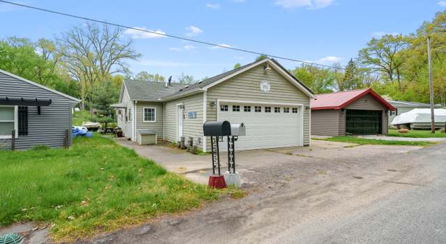 Photo of 50761 W Bay Rd, Dowagiac, MI 49047