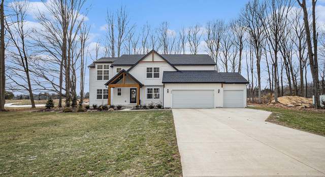 Photo of 580 Hawksnest Dr, South Haven, MI 49090