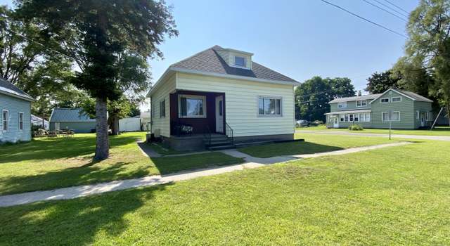 Photo of 2519 Main St, Manistee, MI 49660