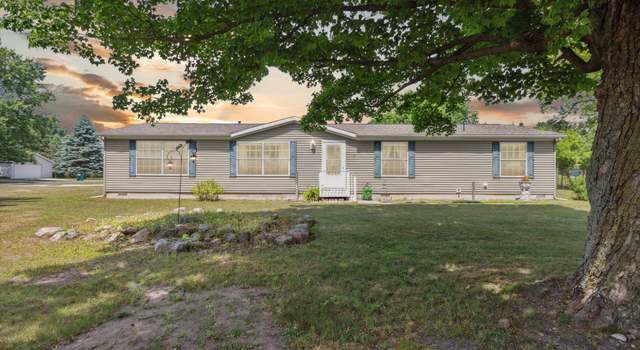Photo of 710 Oak St, Luther, MI 49656