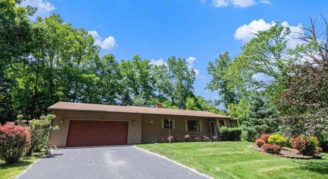 Photo of 4104 Rurik Dr, Howell, MI 48843