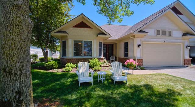 Photo of 8 Harbor Point Ln, Manistee, MI 49660