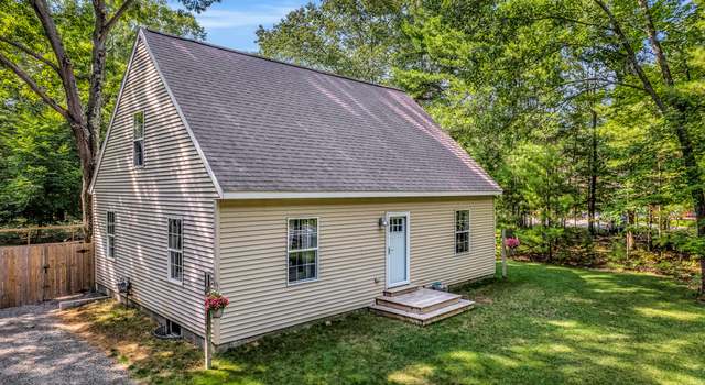 Photo of 1321 N Scenic Dr, Muskegon, MI 49445