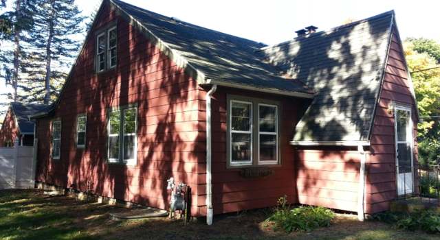 Photo of 215 N Bluff St, Berrien Springs, MI 49103