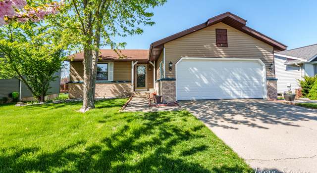 Photo of 2721 Rum Creek Dr SE, Kentwood, MI 49508