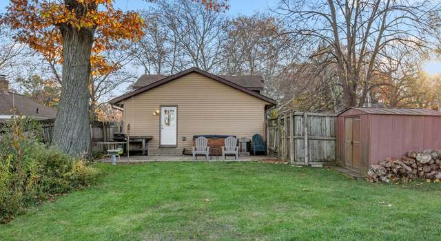 Photo of 903 Spring Ave NE, Grand Rapids, MI 49503