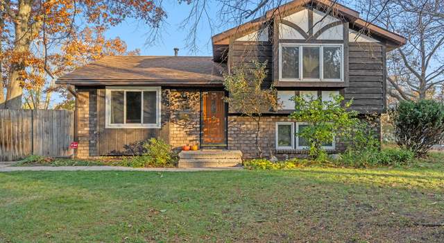 Photo of 903 Spring Ave NE, Grand Rapids, MI 49503