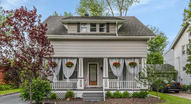 Photo of 313 Moross Rd, Grosse Pointe Farms, MI 48236