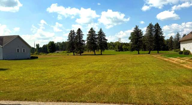 Photo of 7533 Ryans Run Rd, Stanwood, MI 49346