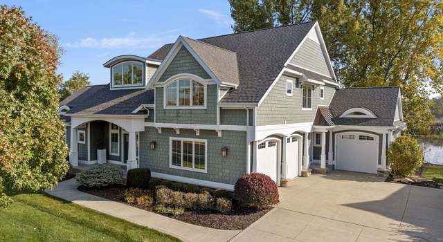 Photo of 565 Golden Bear Ct, St. Joseph, MI 49085