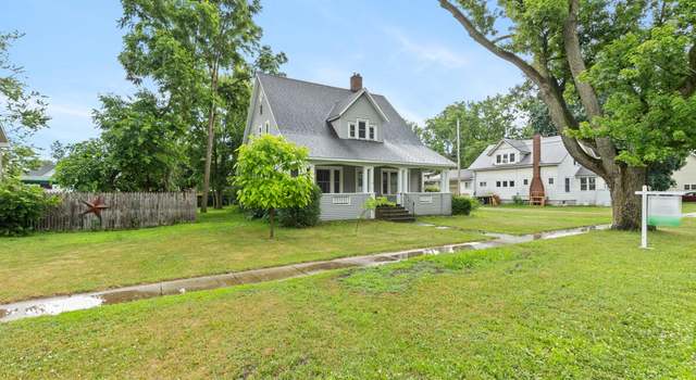 Photo of 322 Eastman St, Breckenridge, MI 48615
