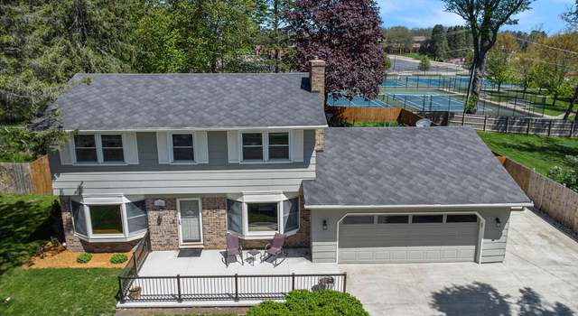 Photo of 105 North Dr E, Marshall, MI 49068