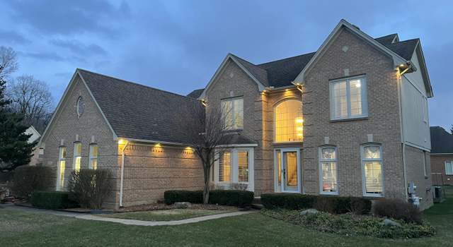 Photo of 19528 Norway Pine Dr, Macomb, MI 48044