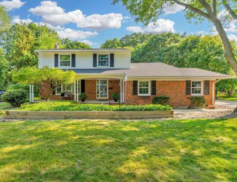 Photo of 3729 Boulder Dr Troy, MI 48084