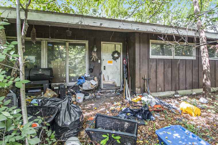 Photo of 3446 Charing Cross Rd Ann Arbor, MI 48108