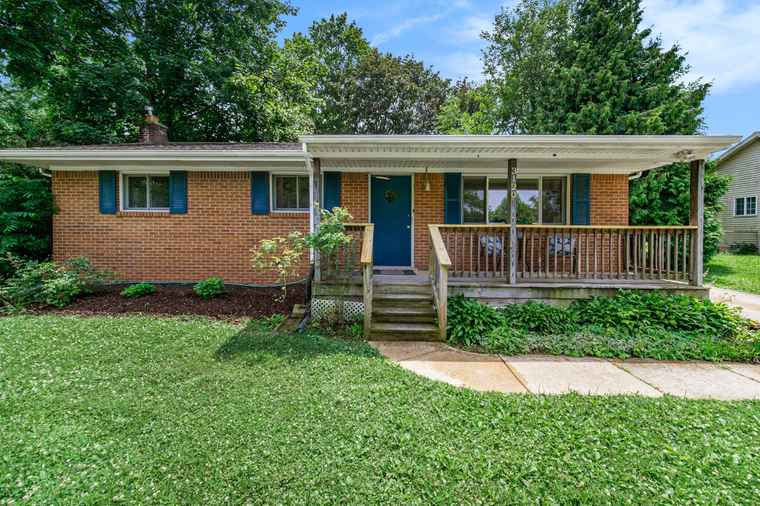 Photo of 3120 Lorraine St Ann Arbor, MI 48108