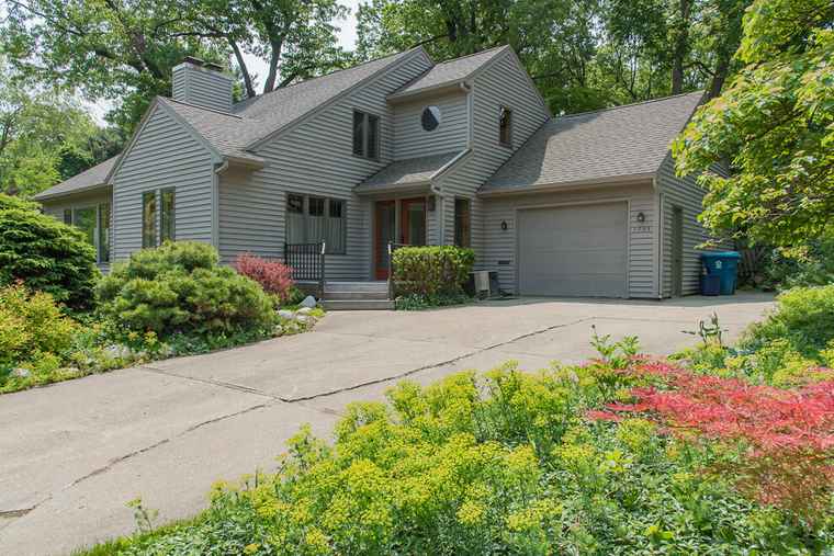 Photo of 1753 Grand Ave Kalamazoo, MI 49006