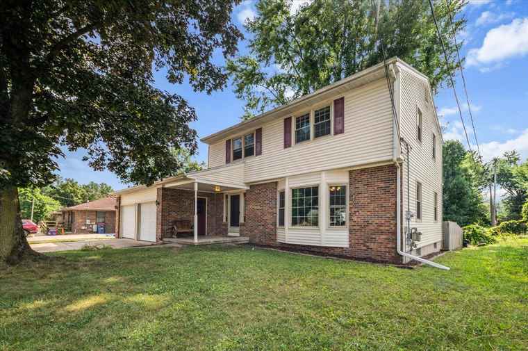 Photo of 821 Covell Ave NW Grand Rapids, MI 49504