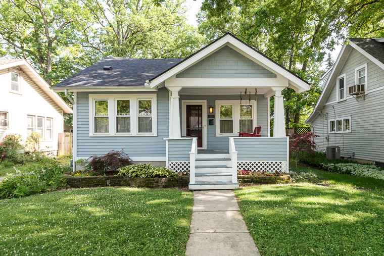 Photo of 809 Pauline Blvd Ann Arbor, MI 48103