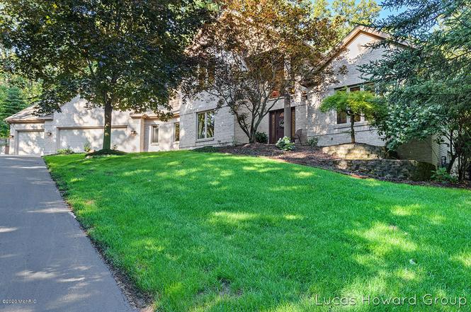 3369 Blue Water Pines Dr NE, Grand Rapids, MI 49525 | MLS ...