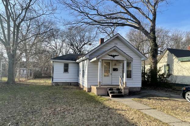 Land cleared on Sherman in Muskegon for storage facility 