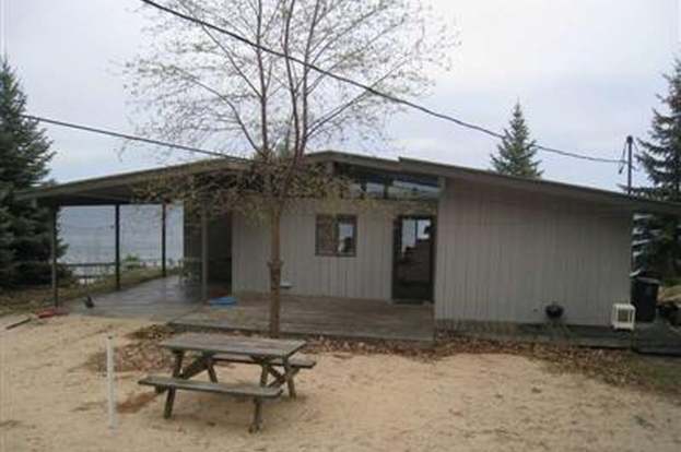 3364 N Piney Ridge Rd Ludington Mi 49431 Mls 12017425 Redfin