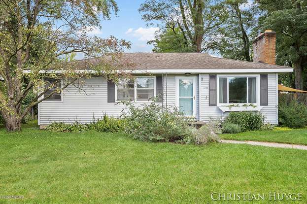 1305 44th St Sw Wyoming Mi 49509 Mls 20014757 Redfin