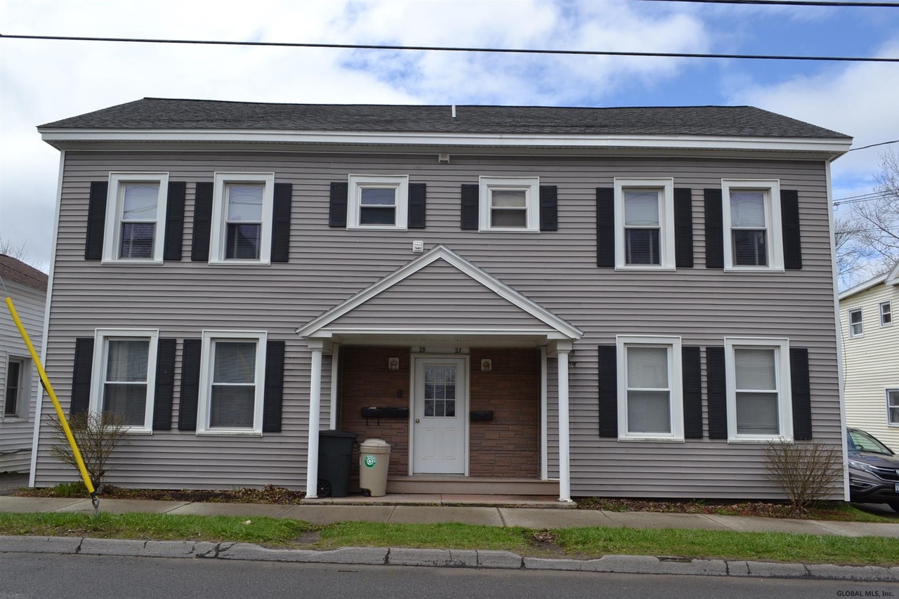 27-29 S Melcher St, Johnstown, NY 12095
