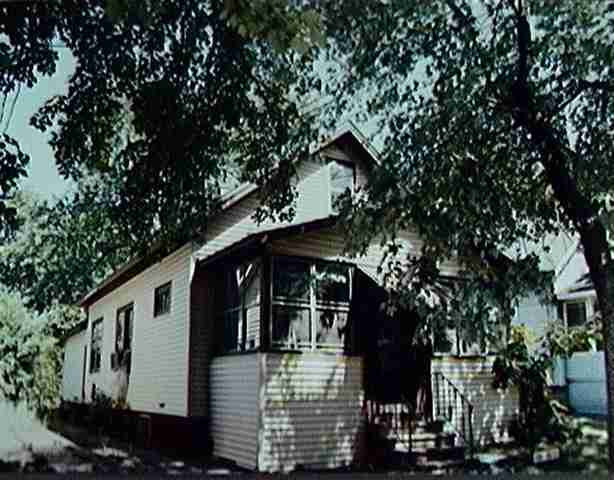 20 Myrtle Ave