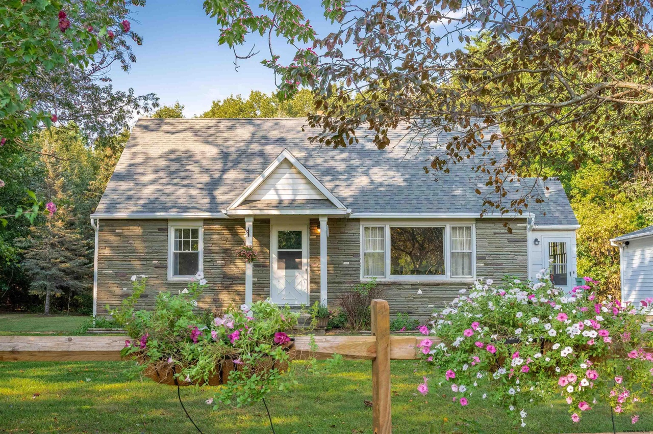 5963 E OLD STATE Rd, Guilderland, NY MLS 202128054 Redfin