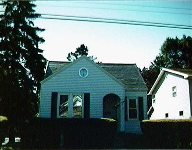 18 Fenwick Ave