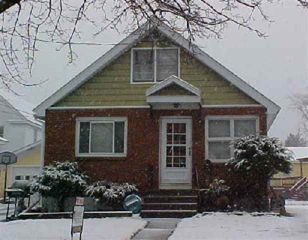 109 Kenosha St