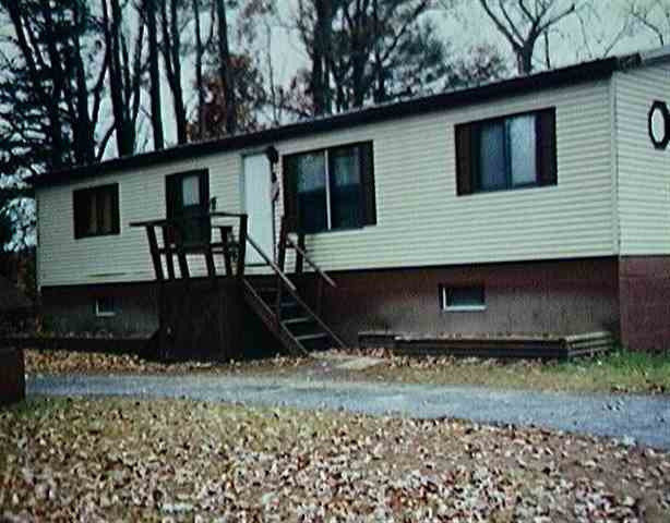100 Holly Ln