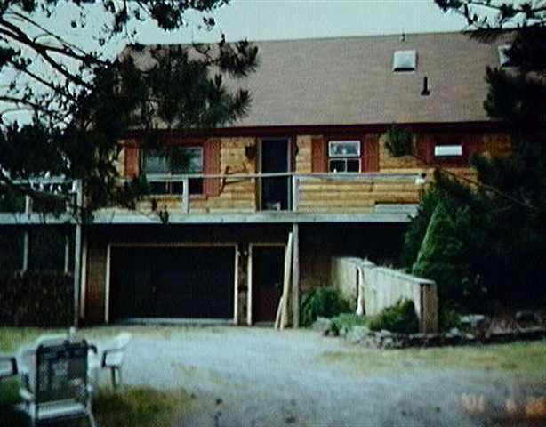 32 Cody Ln