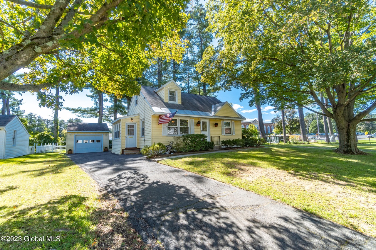 316 Kenwood Ave, Delmar, NY 12054 MLS 202325181 Redfin