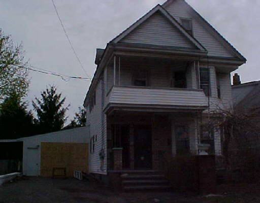 1023 Cutler St