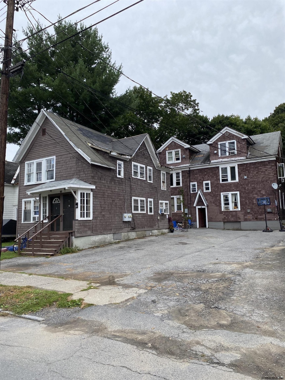 164-166 Bleecker St, Gloversville, NY 12078